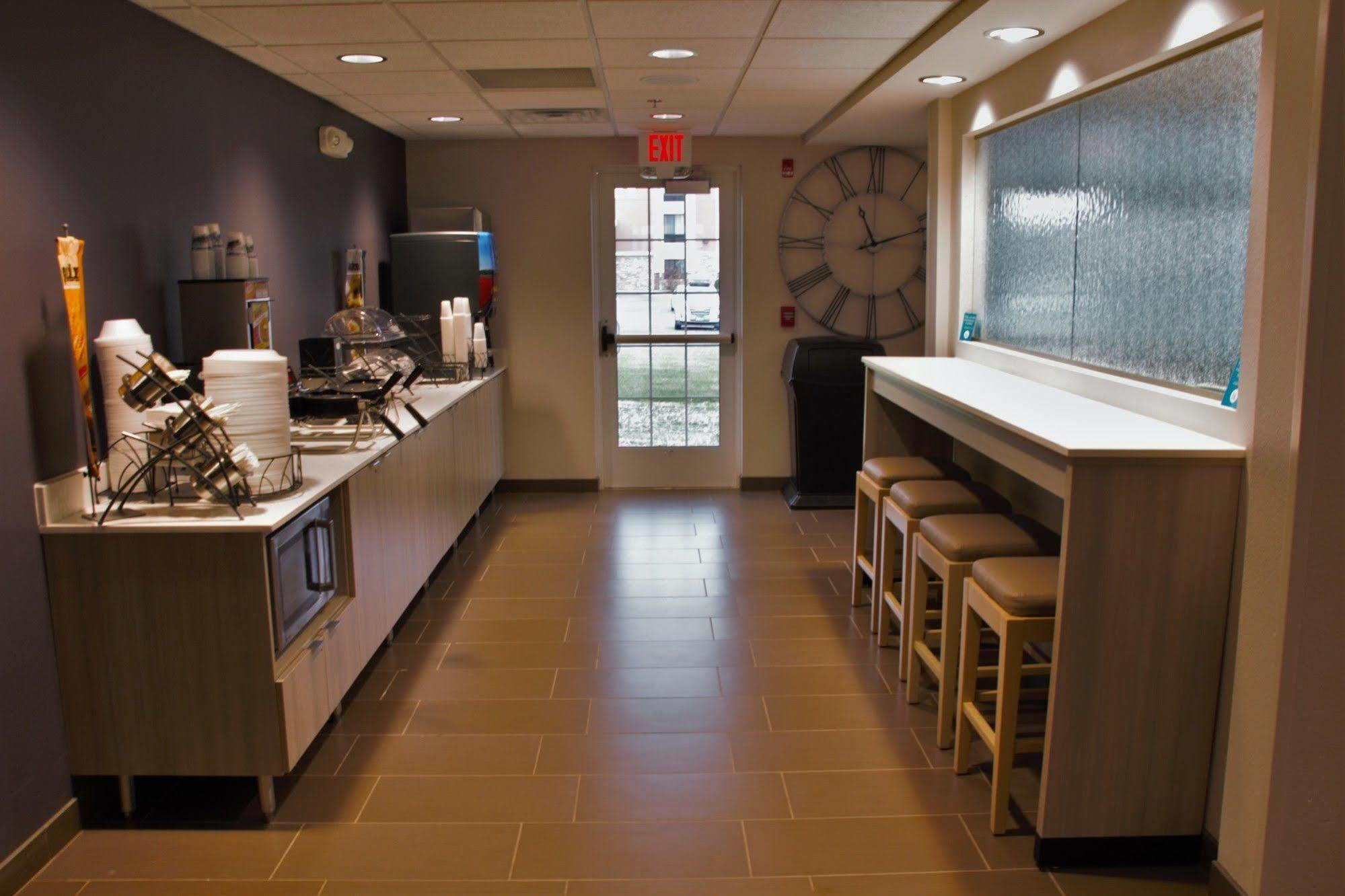 Spark By Hilton Rochester South Luaran gambar